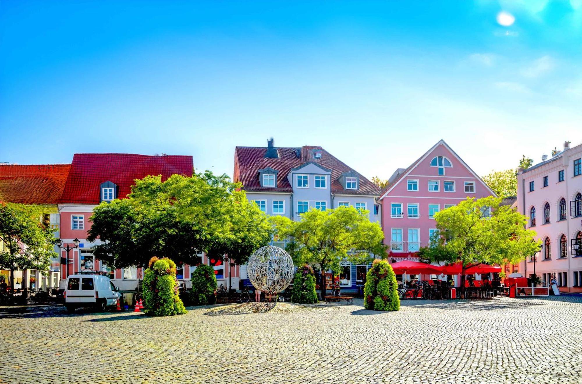 Ferienhaus Charlotta Mit Terrasse Waren  Zewnętrze zdjęcie